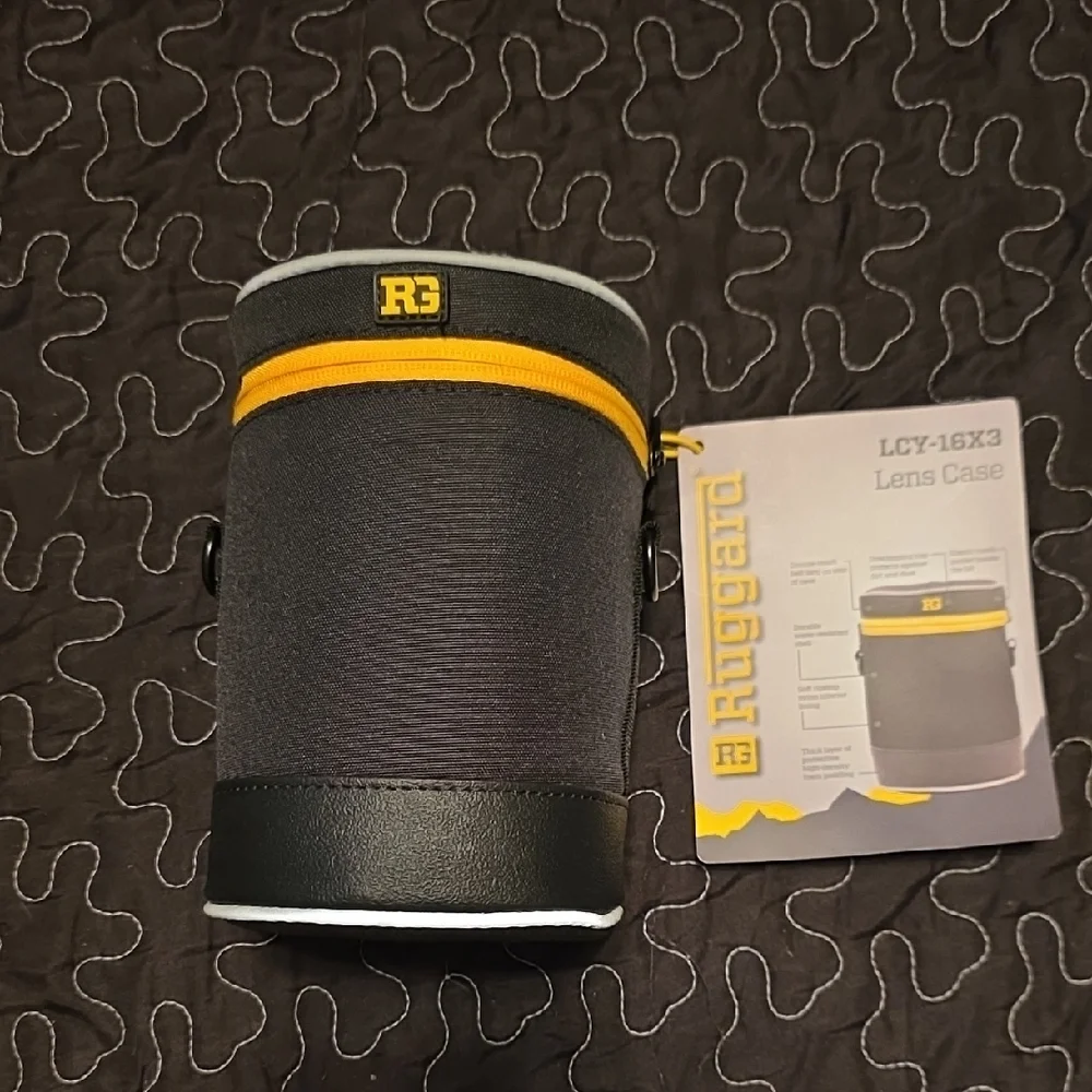 Ruggard Black and Yellow Lens Case